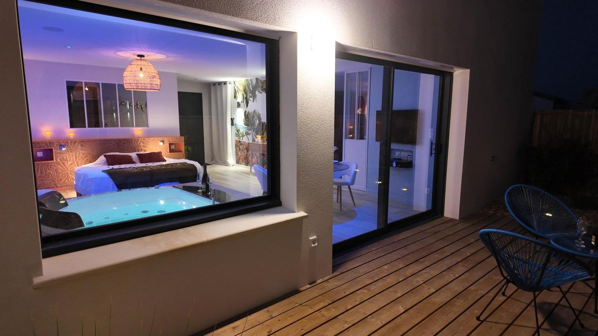 Les Suites Du Payre - Suite Romance Saint-Hilaire-de-Talmont エクステリア 写真